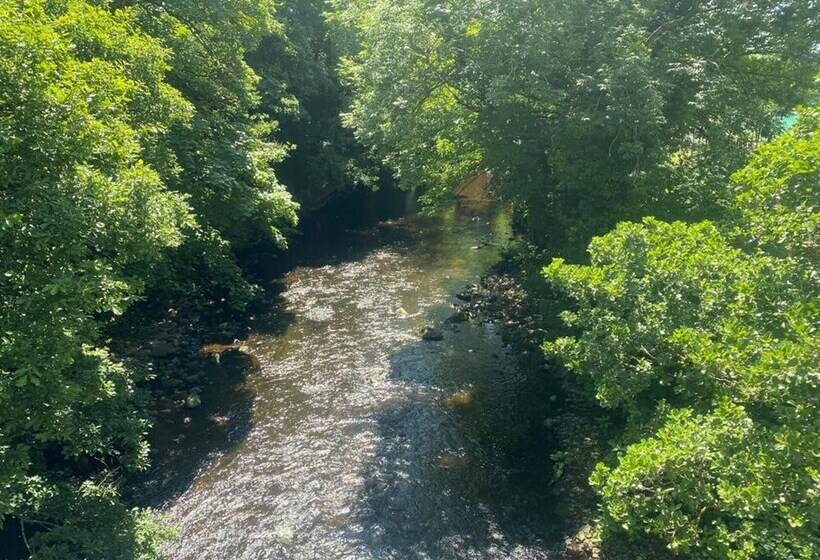 Lovely 2 Bed Flat In Summerbridge Harrogate