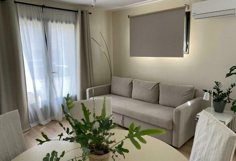 Private Room Among A Nice Garden   Jardin En Valois