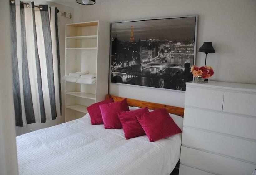 Holiday Chalet Cowes Isle Of Wight