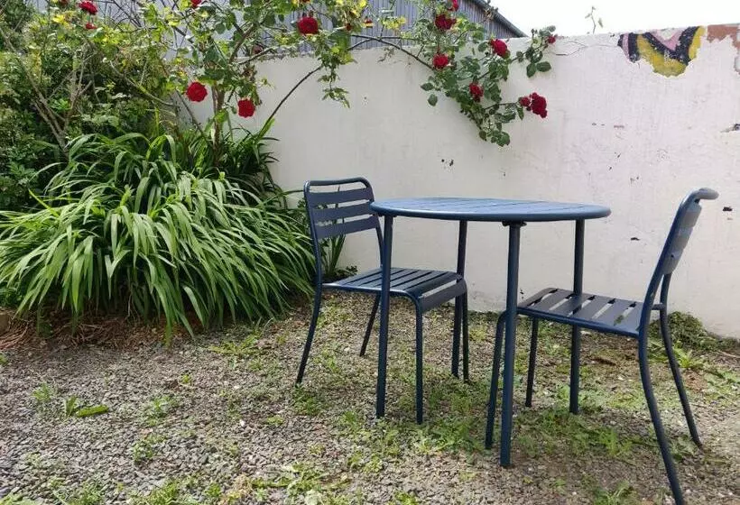 Maison Calme Entre Terre Et Mer   Proche Gare   Stationnement   Jardin