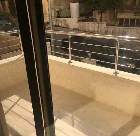 New And Cosy Apartment In Amman