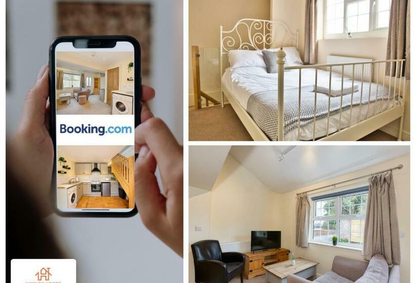 Cosy Contained Riverside 1bed 2 Floors Parking