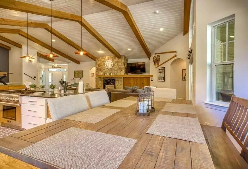 Gammon Cabin