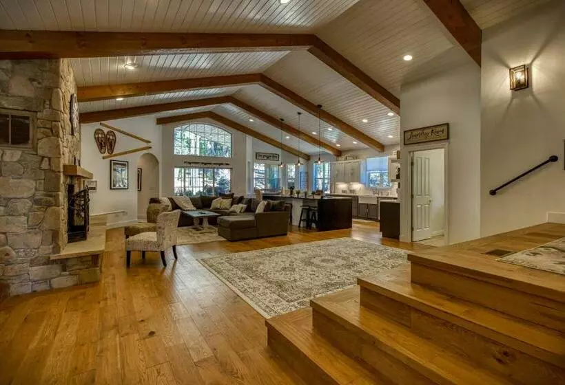 Gammon Cabin