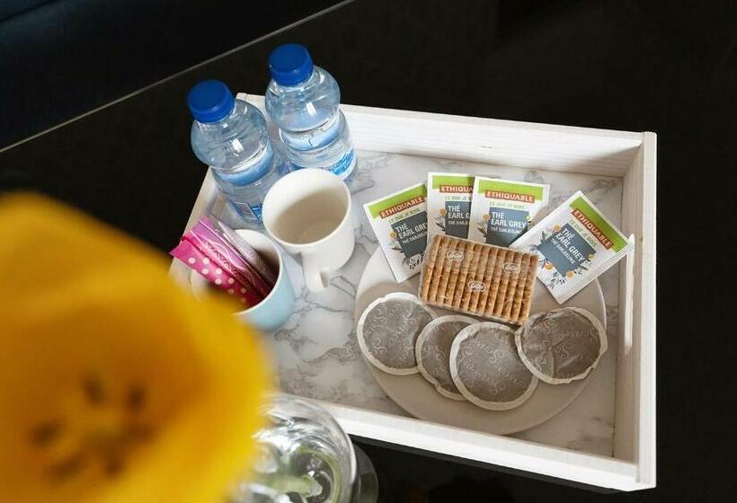 Le Mistral ~ Cité De Carcassonne ~ Hypercentre