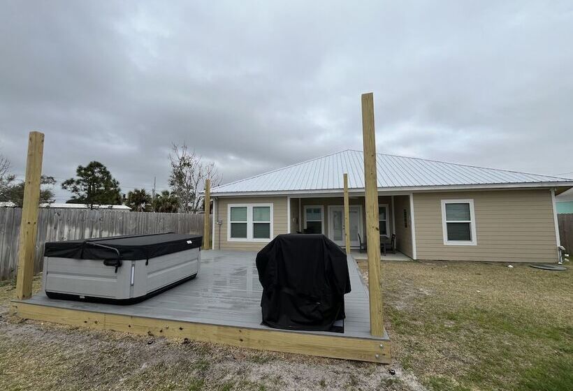 Amazing New 3br/2ba Laguna Beach! / 6p Golf Cart: 2 Mins To Beach/west Pcb