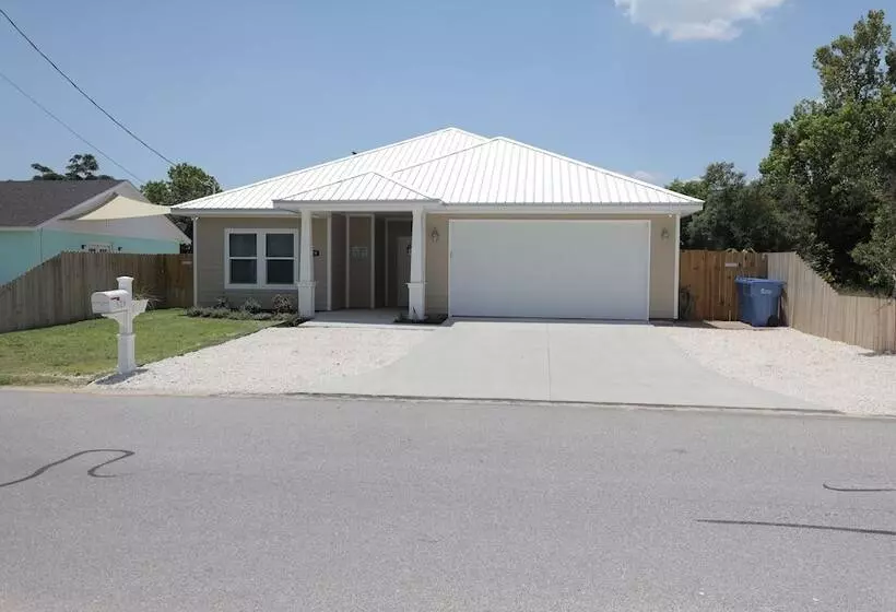 Amazing New 3br/2ba Laguna Beach! / 6p Golf Cart: 2 Mins To Beach/west Pcb