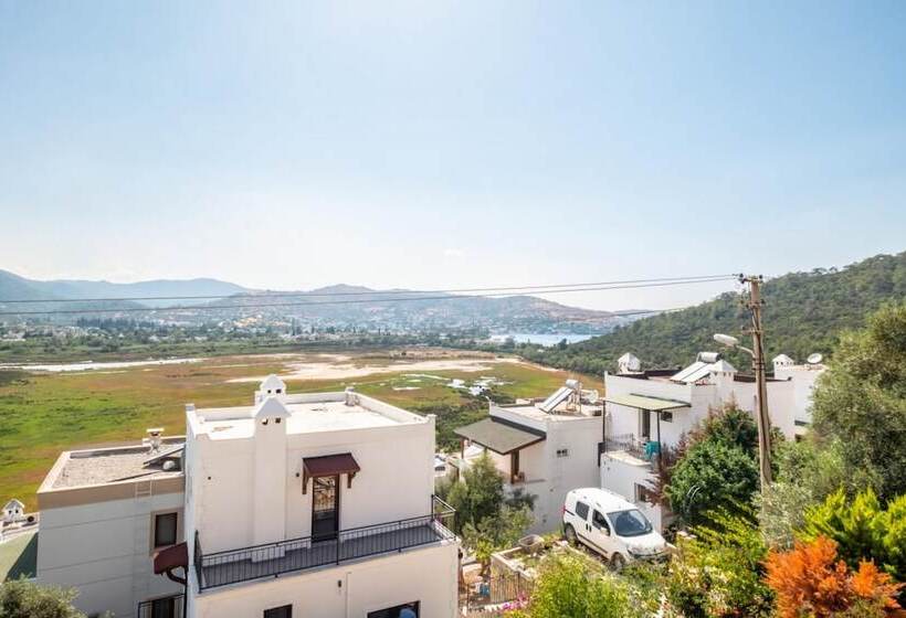 Impressive House Near Paradise Bay In Bodrum