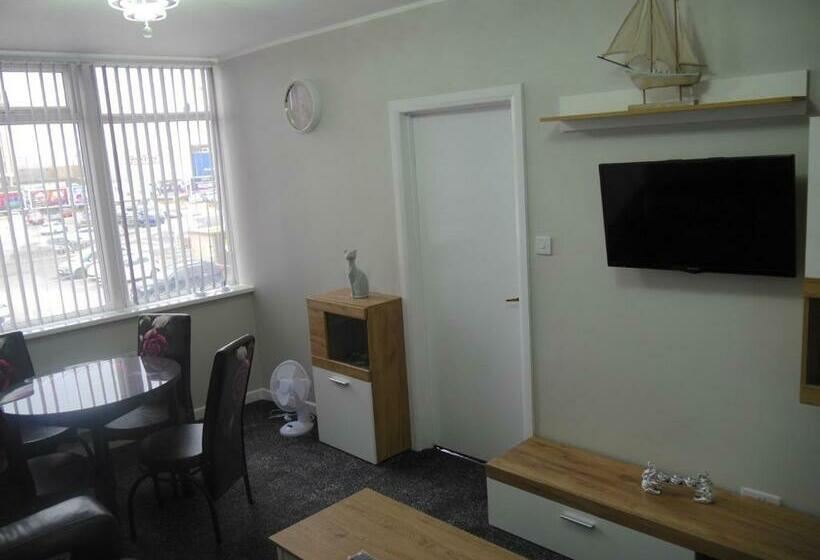 Mermaid Holiday Flats