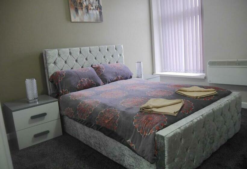 Mermaid Holiday Flats