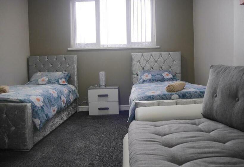 Mermaid Holiday Flats