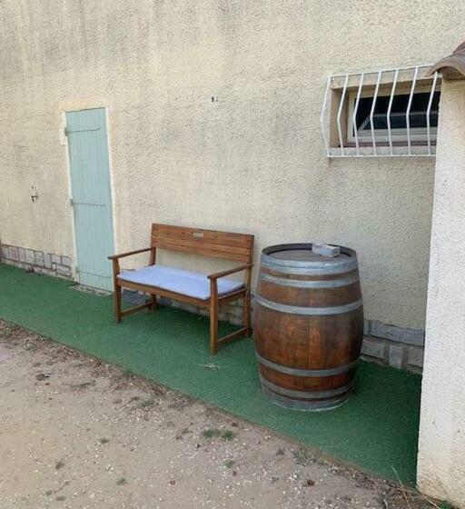 Villa Familiale Avec Piscine Au Coeur De 1200m² De Jardin.