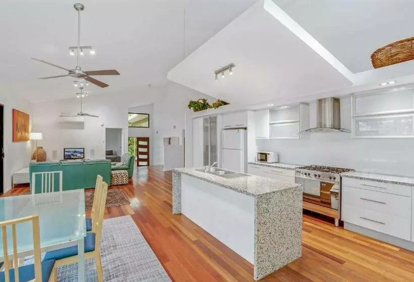 33 Esprit Drive Rainbow Beach