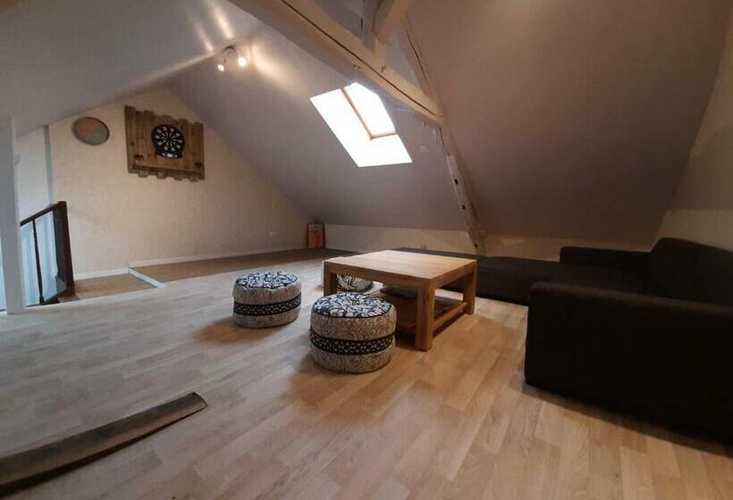 Aux Hirondelles Du Lac