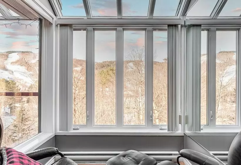 Le Cozy Condo à Louer à Stoneham