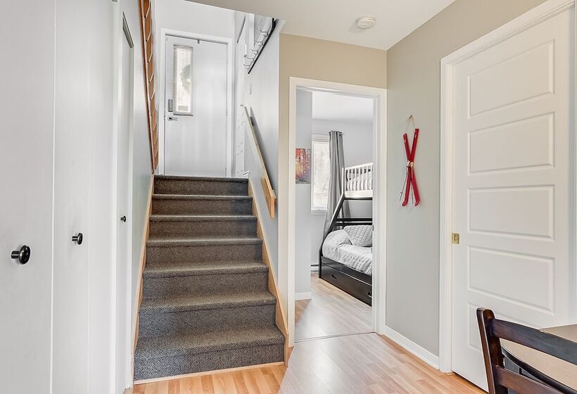 Le Cozy Condo à Louer à Stoneham