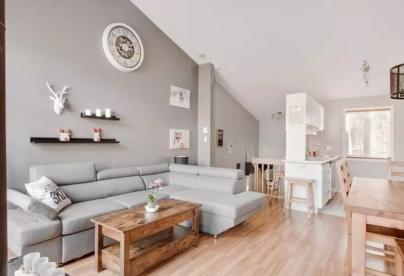 Le Cozy Condo à Louer à Stoneham