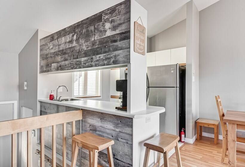 Le Cozy Condo à Louer à Stoneham