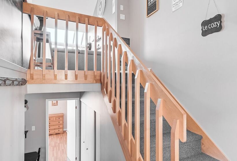 Le Cozy Condo à Louer à Stoneham