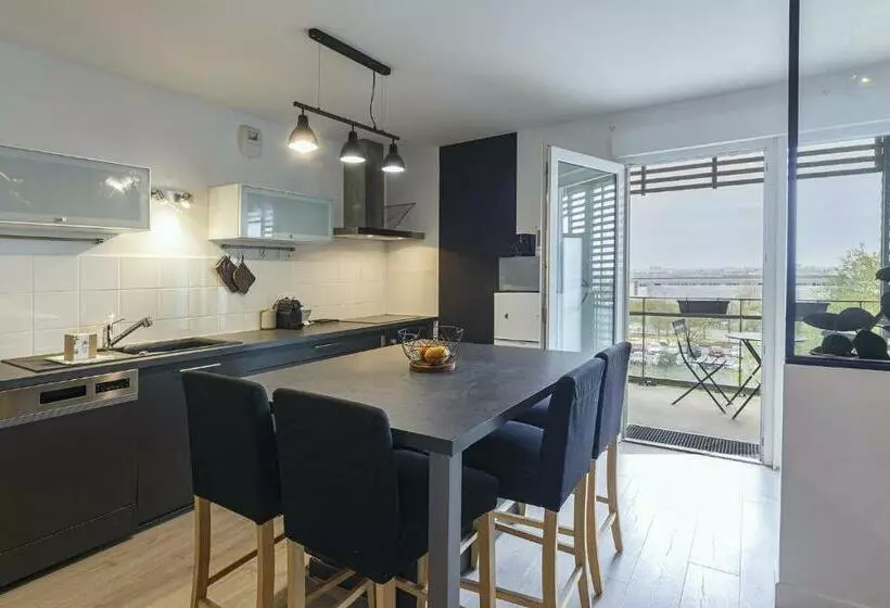 Le Jean Moulin   Appartement à 2 Pas Du Tramway