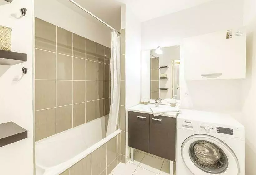 Le Jean Moulin   Appartement à 2 Pas Du Tramway