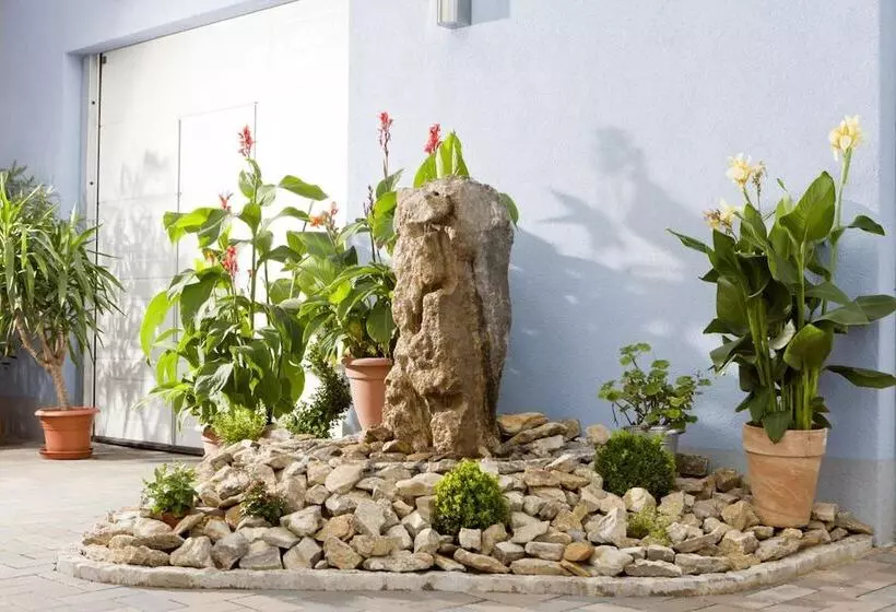 Bed and Breakfast Pension Am Schlossberg