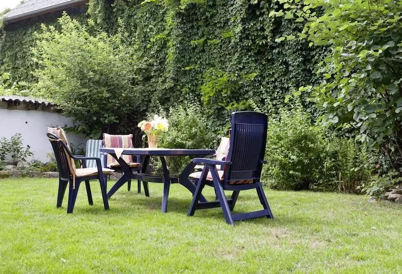 Bed and Breakfast Pension Am Schlossberg