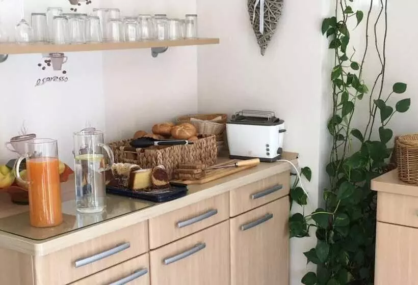 Bed and Breakfast Pension Am Schlossberg