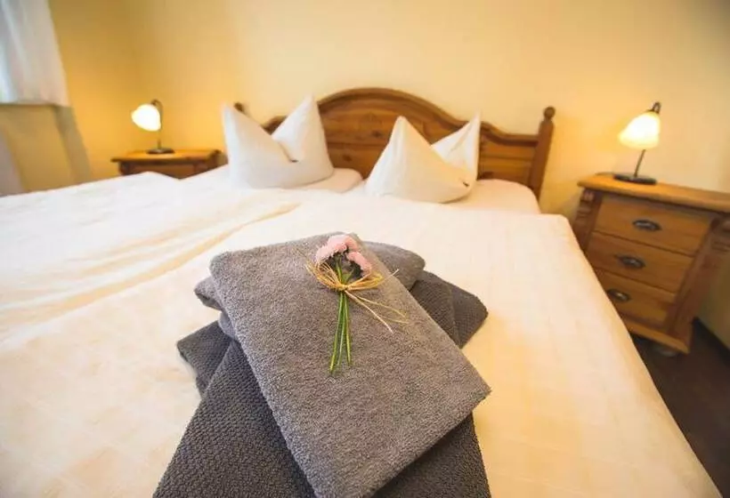 住宿加早餐  Pension Friedrichshof