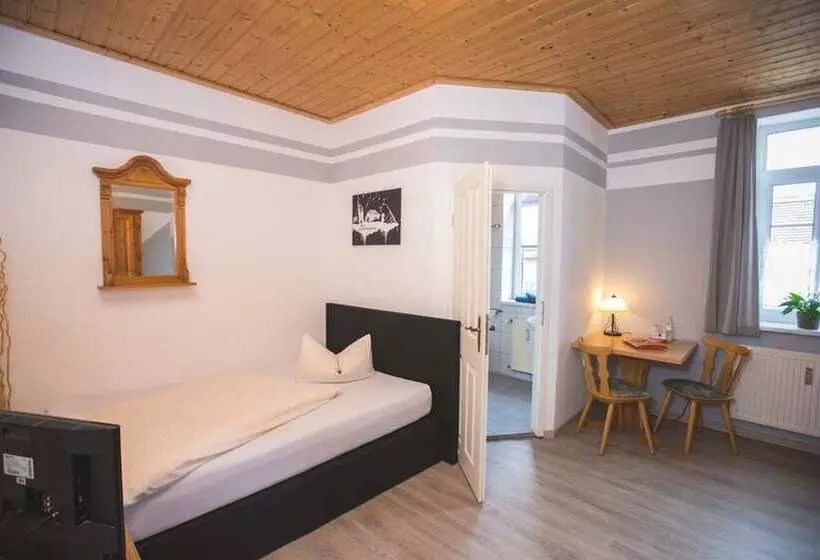 住宿加早餐  Pension Friedrichshof