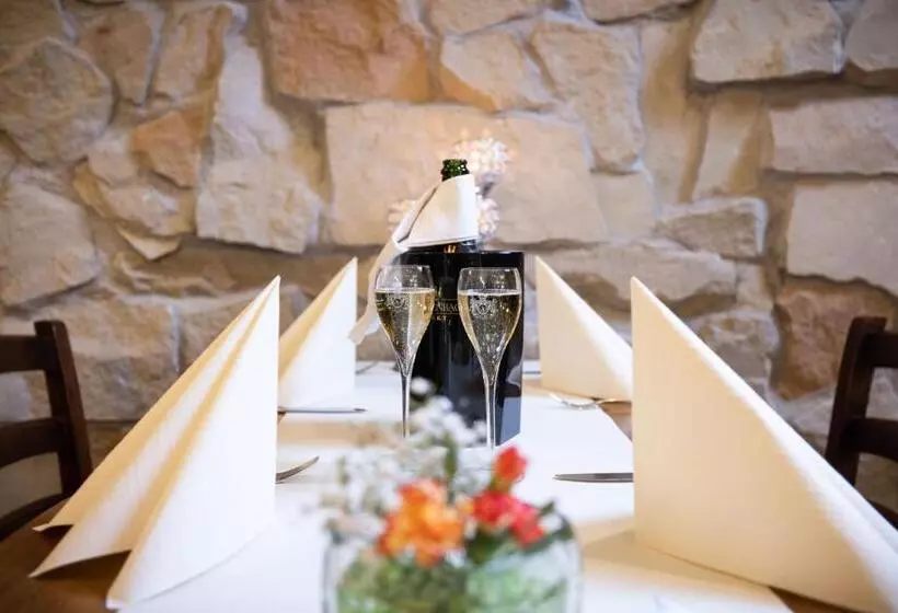 住宿加早餐  Pension Friedrichshof