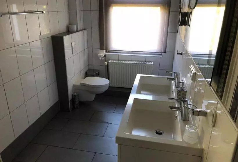 ホテル Fettehenne Gästehaus