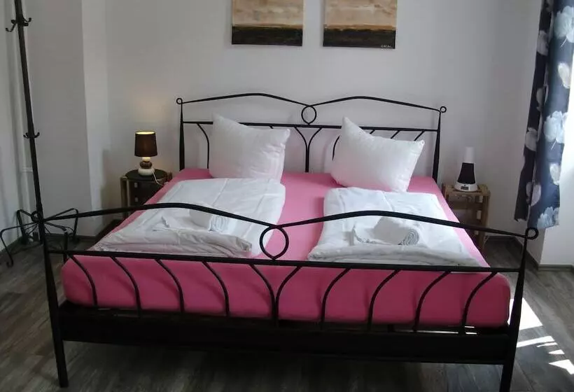 هتل Landgasthaus Rosenhof