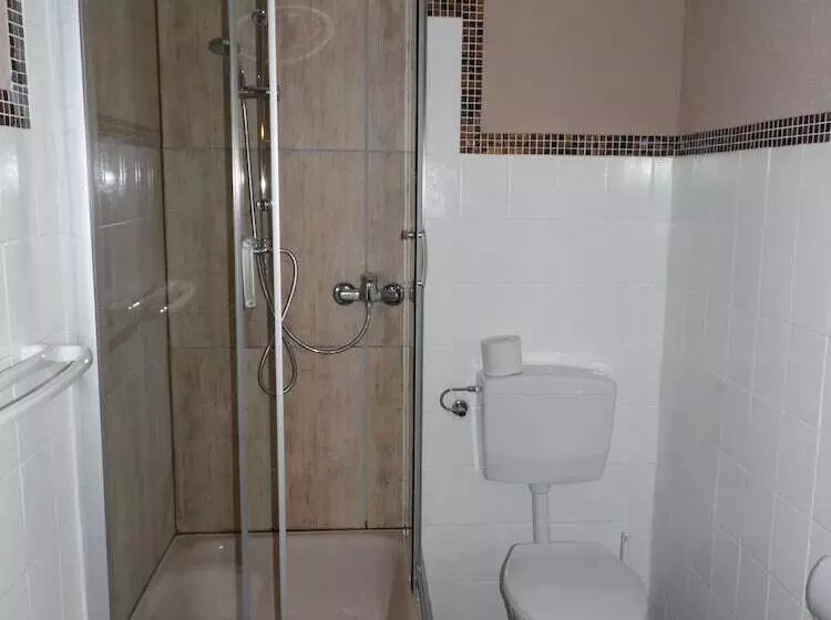 هتل Landgasthaus Rosenhof