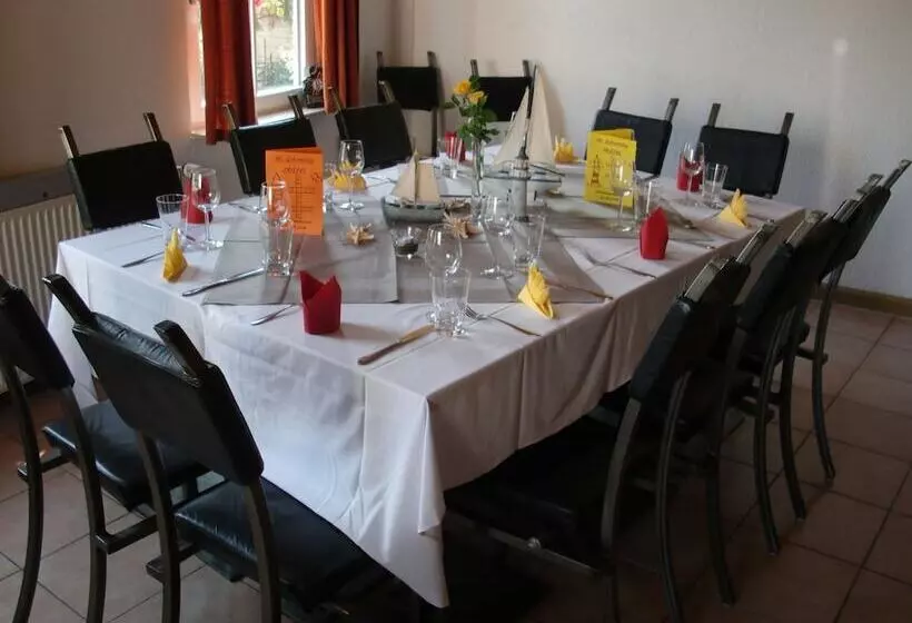 هتل Landgasthaus Rosenhof