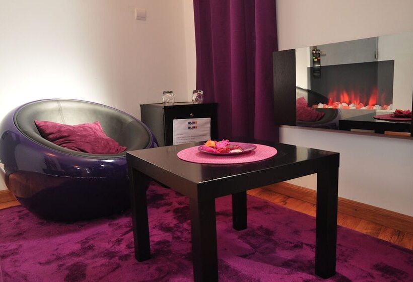 בית מלון כפרי M