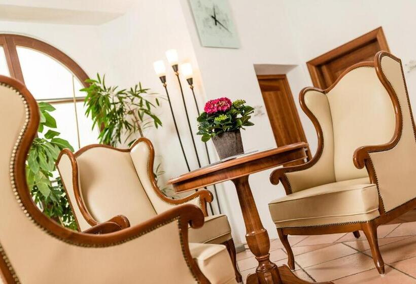 酒店 Restaurant Lilie