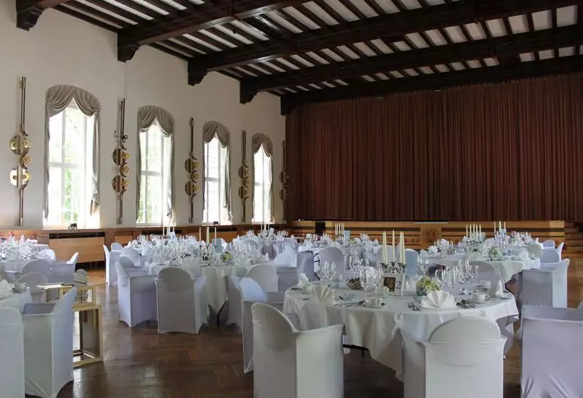 Hotelli Mutiger Ritter