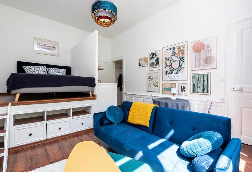 Appartement Centre Ville   Parking Privé Gratuit