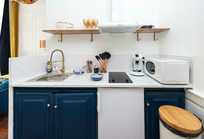 Appartement Centre Ville   Parking Privé Gratuit