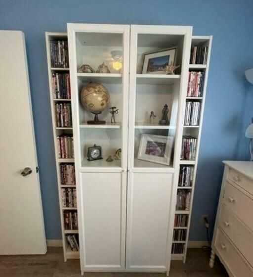 Main Floor Bright & Spacious Apartment