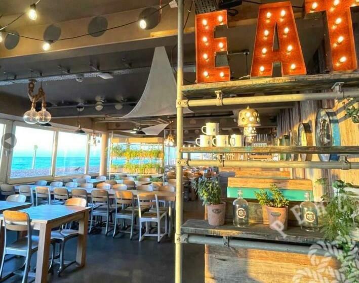 Modern Beach Apartment