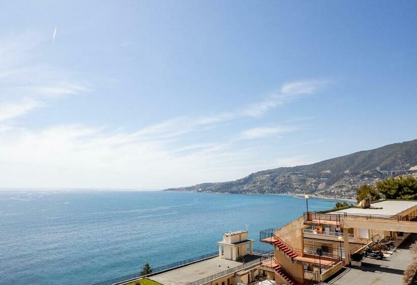 Residence Patrizia Seaside Holiday Apartment
