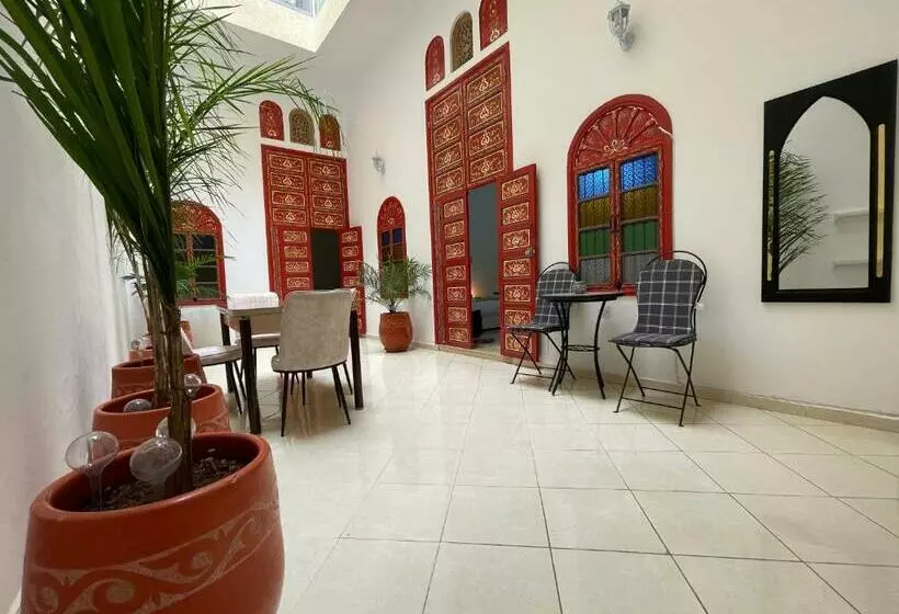 Riad Maya