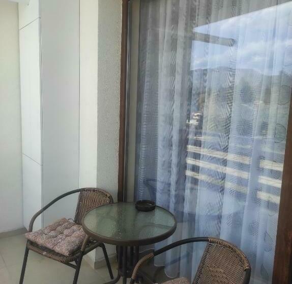 апартамент четири сезона 2