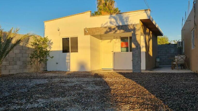 Gated And Very Secured White House 6 Mins From The Beach