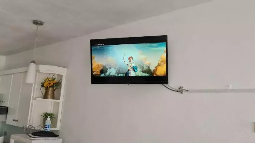 Gated And Very Secured White House 6 Mins From The Beach