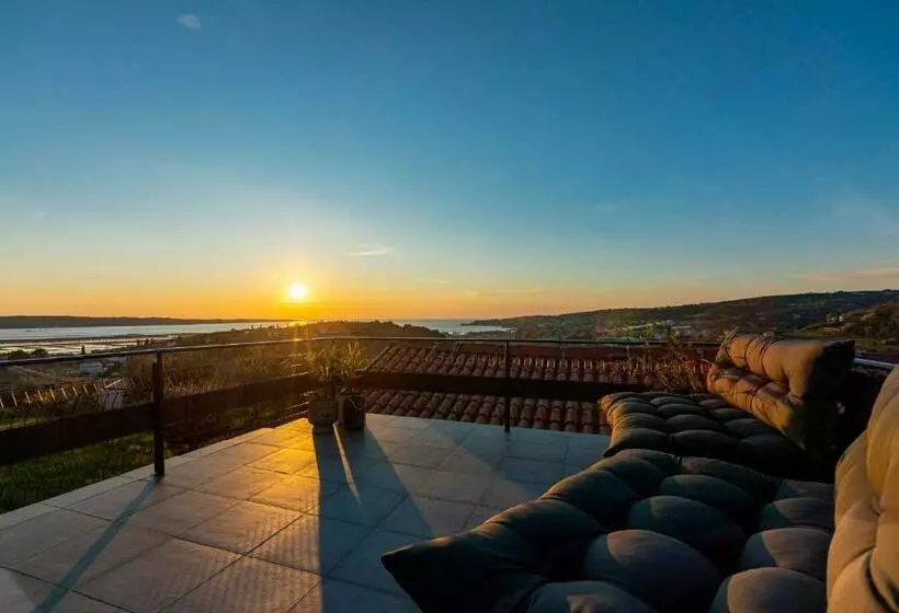 Larabella Salt Fields View Studio