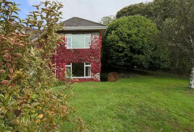 Truro Apartment In A Stunning Quiet Location