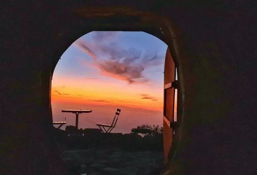 Unique Stargazing Escape With Ocean View